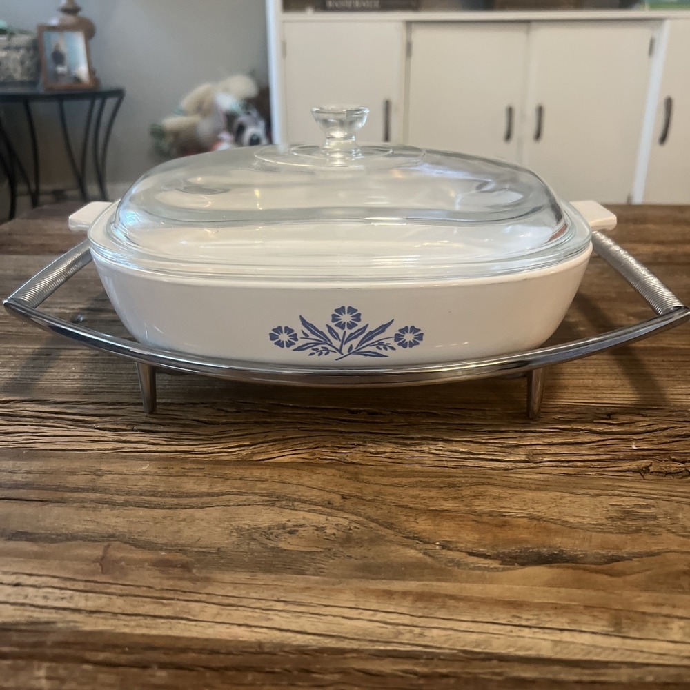 Vintage Corning Ware Blue Cornflower 10"‎ Square Casserole w/ Glass Lid & Trivet